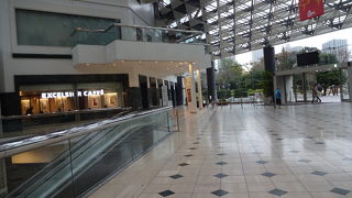 築地の目立つビル。