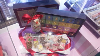 クロワッサンラスクのお店