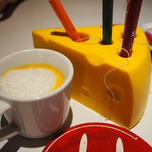 待ってる間にお絵かきできます(笑)