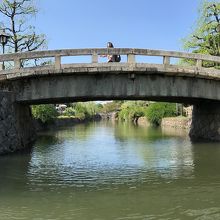 船からの昼の中橋。