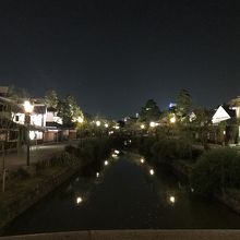 中橋からの倉敷川の夜景。