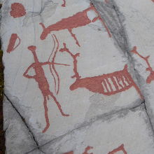 人物と動物が描かれています