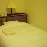 少し広めのベッド