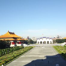 中正記念堂からみた公園