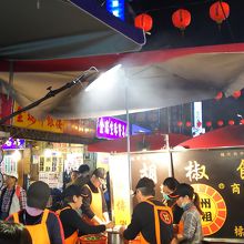 頑張って作ってます