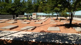 異国の地で果てた方々を思う