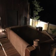 部屋の露天風呂 夜