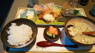 ターミナルビル3階の地元の味の店