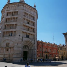 ドゥオーモ広場と洗礼堂