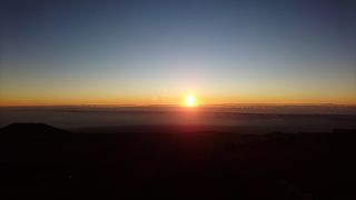 マウナケア山頂からのサンライズ！