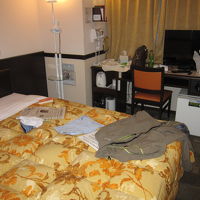 少しべットが大きすぎますが、最低限のものはそろっています。