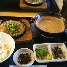 麦めしとろろ膳