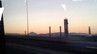 羽田空港から新横浜まで速くて楽チン