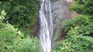 国道278号線の脇に