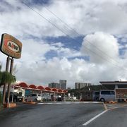 これがかつてのアメリカのドライブインらしい、３３０号沿いＡ＆Ｗ１号店の屋宜原店