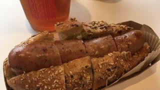 カフェスペースあり