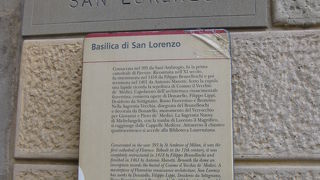 メディチ家礼拝堂とあわせて