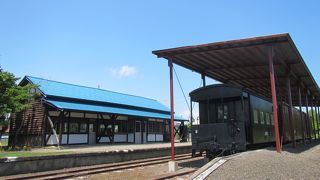 国道からも意外と気づきにくい