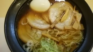 寡黙な店主が作るらーめん