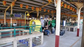 大甲鎮瀾宮へ行くのに途中下車した。台湾鉄道の海線で最も大きな駅