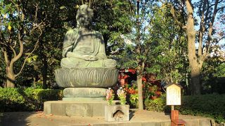 江戸時代に建立された青銅の仏様。