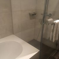 バスタブとシャワールーム