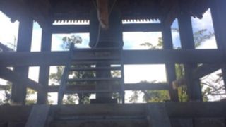 善光寺の境内の鐘楼