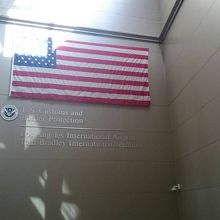 星条旗のお出迎え