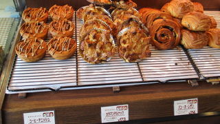 コーヒーサービスがありテラス席でノンビリできます。