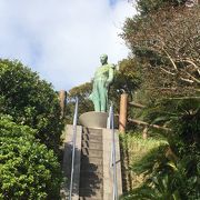 多賀山公園に立つ東郷平八郎銅像を見てみる     ☆鹿児島県鹿児島市