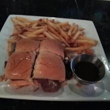 あらっ？ステーキ頼んだんですけど…