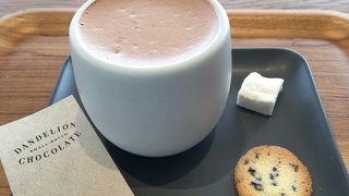 駅前でホットチョコレート