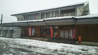 白鳥ＩＣを降りてすぐの道の駅