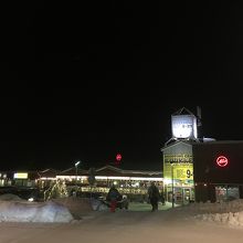 サーリセルカ唯一のスーパーマーケット