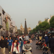 メインストリートＵＳＡ。本場のアメリカと似ている。