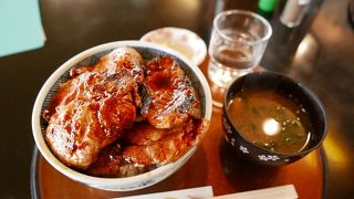 豚丼がおすすめです