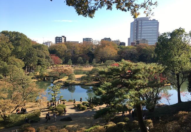 六義園