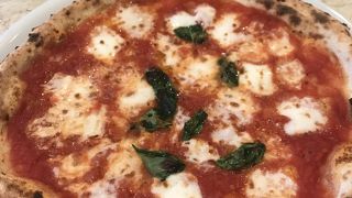 落ち着いた街でピッツァリア ダ ティグレ