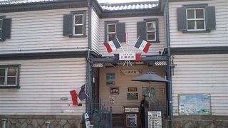 エスプリに満ちた洋館