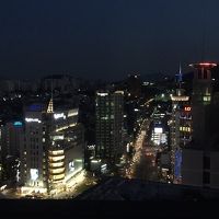 部屋からの夜景。