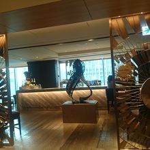 店の入り口です。