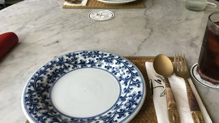 タイの雰囲気と心地よいサービス　リーズナブルなタイ料理