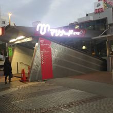 伊勢佐木町側からのマリナード入口