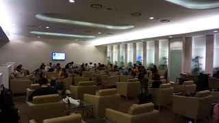 団体客が多く騒がしかったです