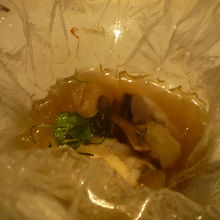 松茸、鱧、じゅんさい、すだちと和の食材も用いて