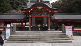有名な霧島神宮。