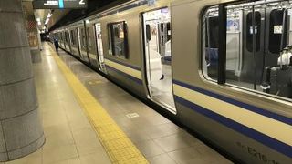 成田駅から利用