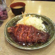 ロースカツ定食