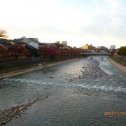 金沢　「浅野川」　街中を清らかに流れる川