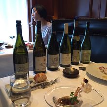 グラスワインも悩む